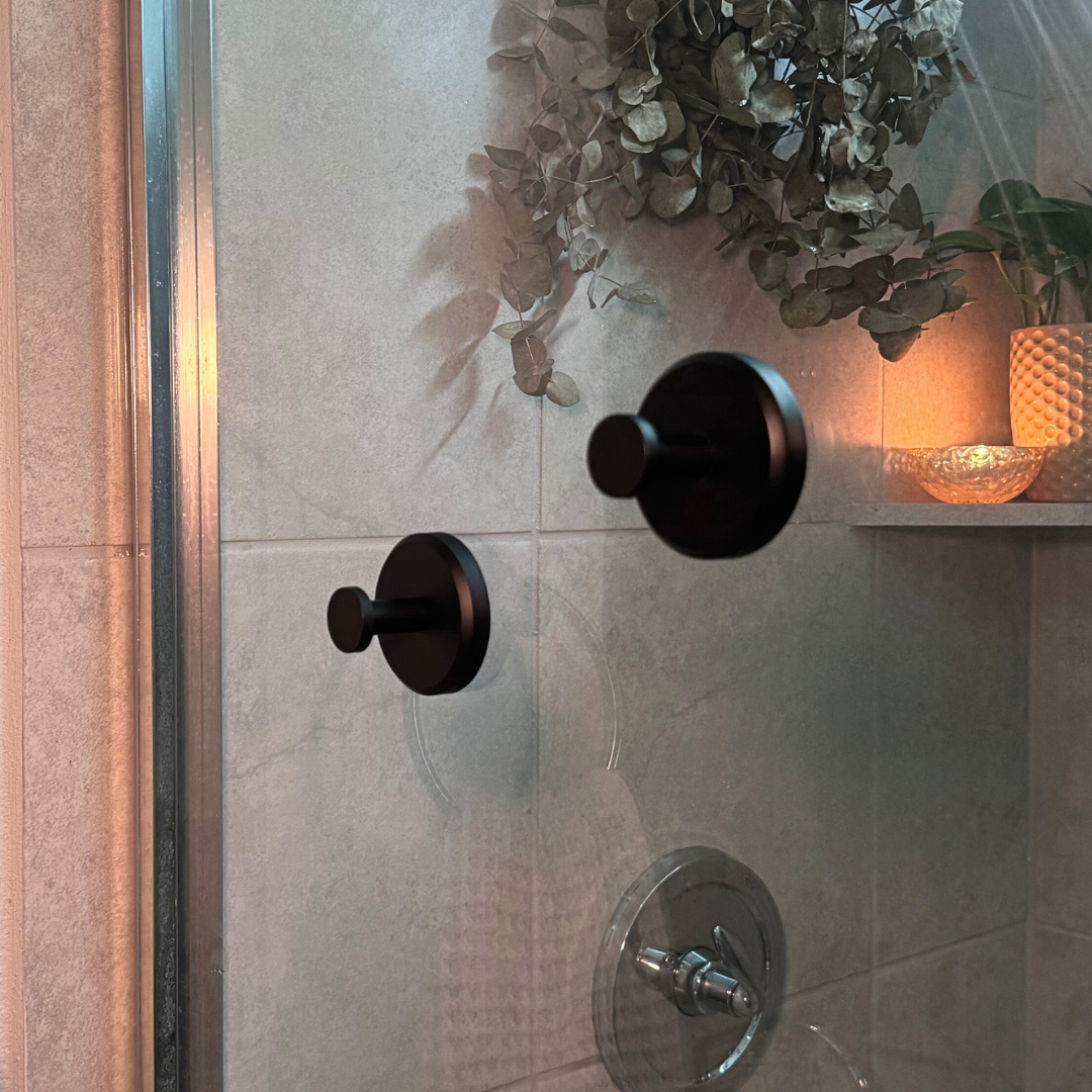 Cârlig cu ventuză ultra-adeziv, repoziționabil la voință